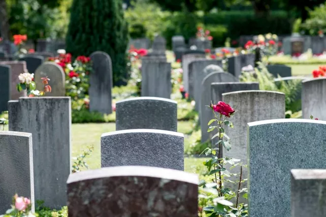 Apertura Cimitero comunale